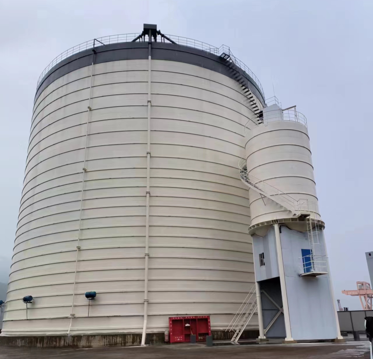 龙里10万吨水泥钢板库